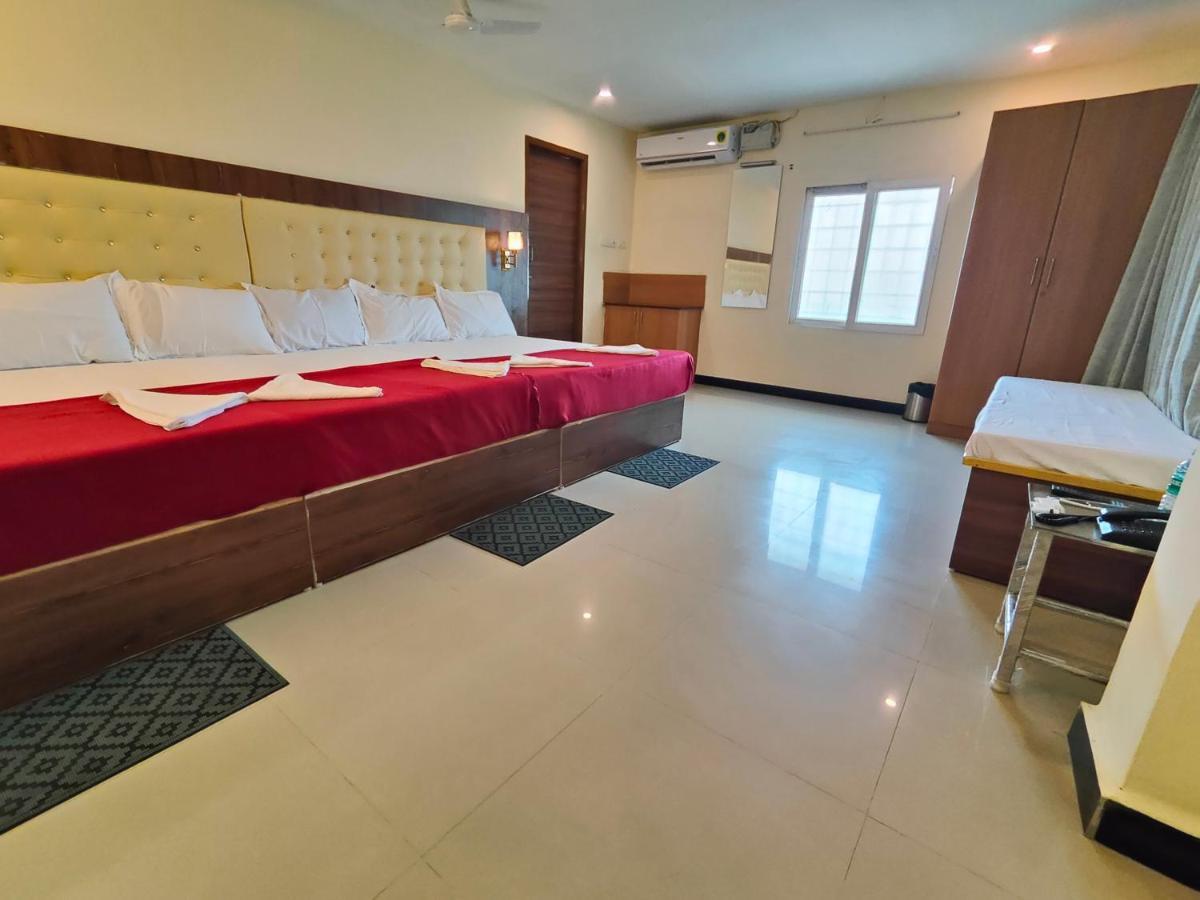Hotel Comfort Kanchipuram Exterior photo